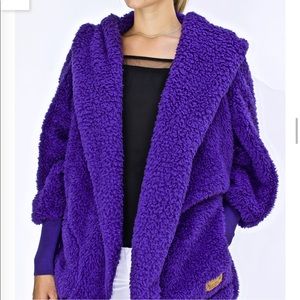 Exotic Violet Nordic Beach Wrap